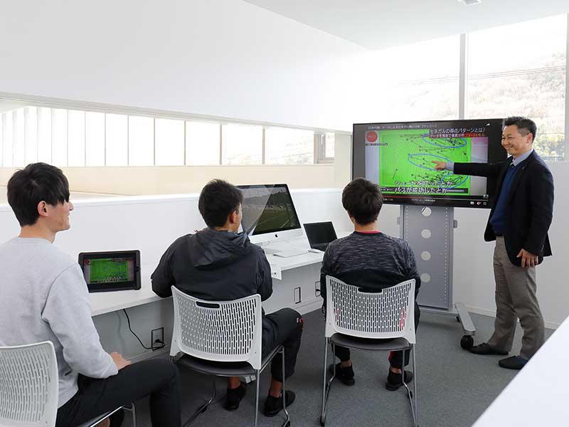 [2階]データ処理室